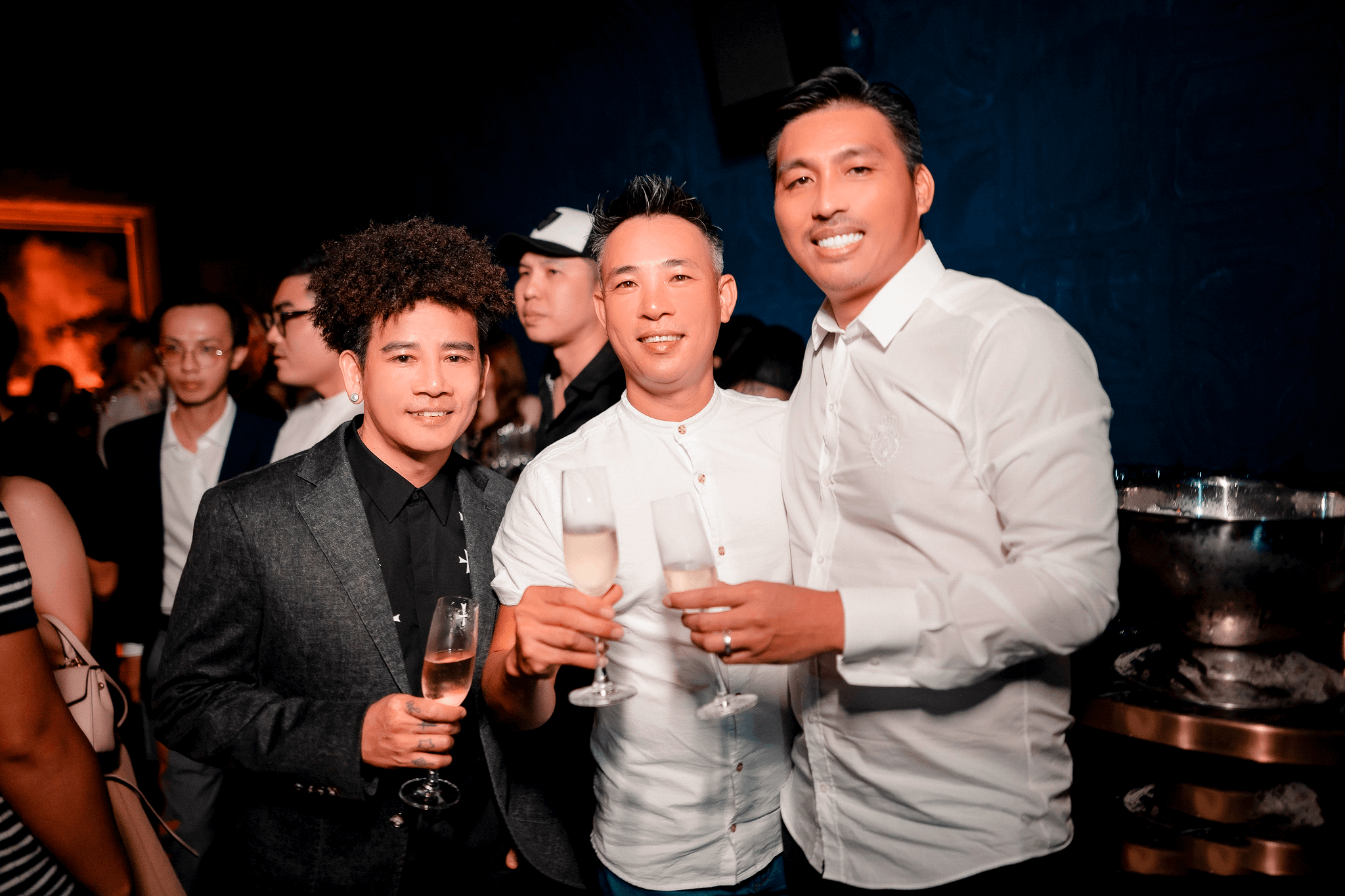 Natrix Bar Review - Good Music And Classy Wine